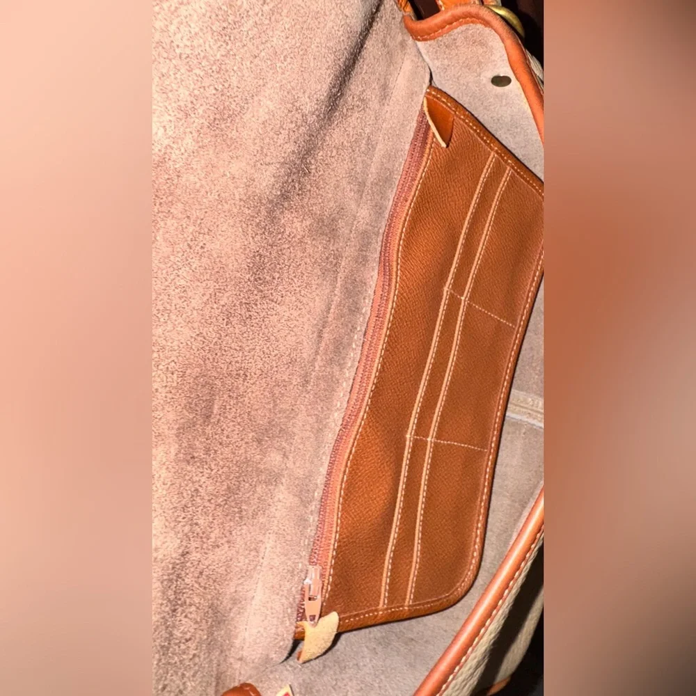 Vintage Dooney & Bourke Tan and Brown Leather Shoulder Bag - Picture 7 of 8